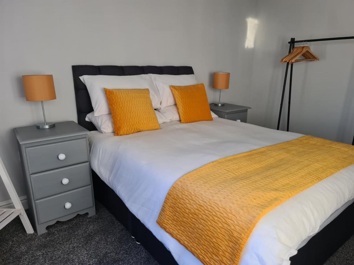 Whole House - 4 Bedrooms - Parking - Sleeps 8 Birmingham Zewnętrze zdjęcie