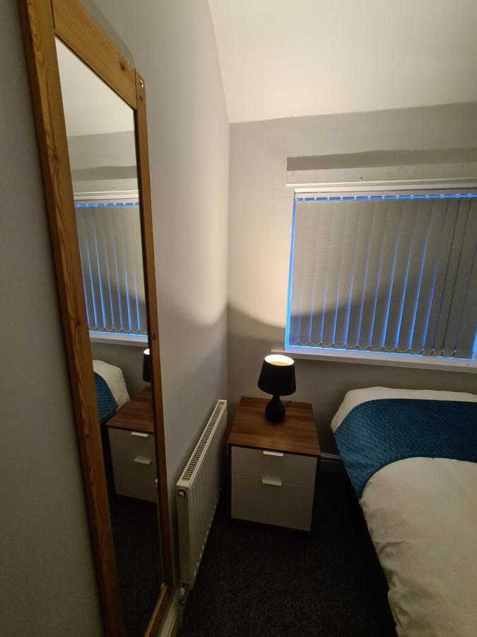 Whole House - 4 Bedrooms - Parking - Sleeps 8 Birmingham Zewnętrze zdjęcie