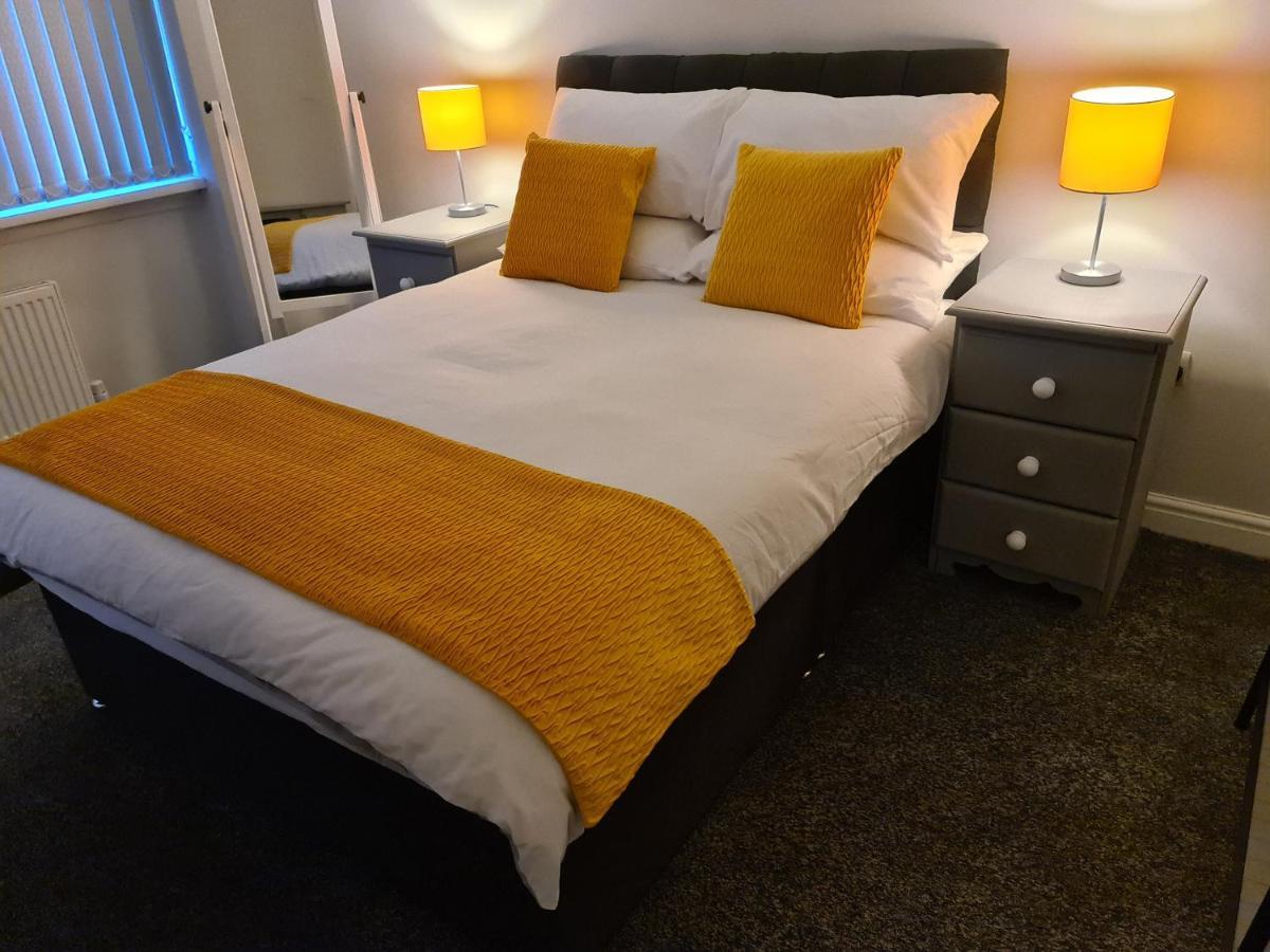 Whole House - 4 Bedrooms - Parking - Sleeps 8 Birmingham Zewnętrze zdjęcie