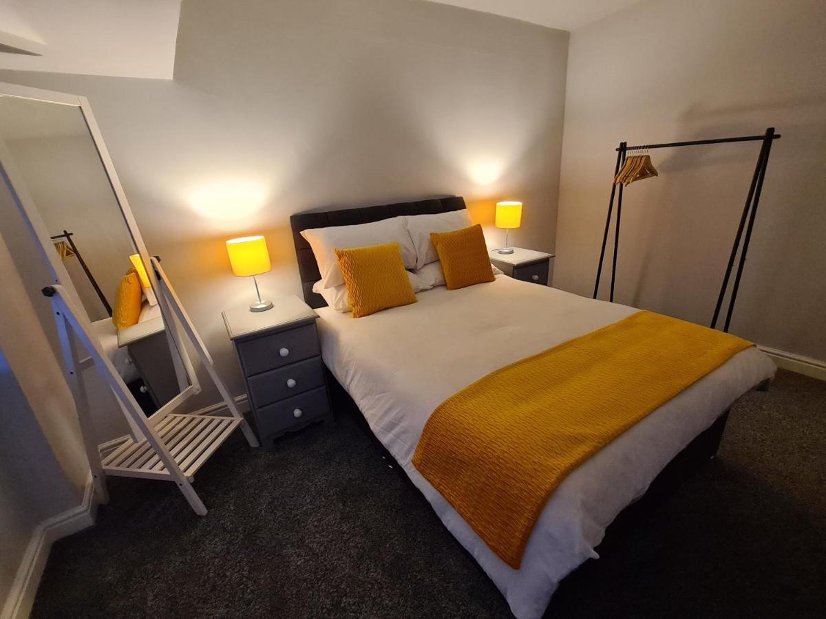 Whole House - 4 Bedrooms - Parking - Sleeps 8 Birmingham Zewnętrze zdjęcie