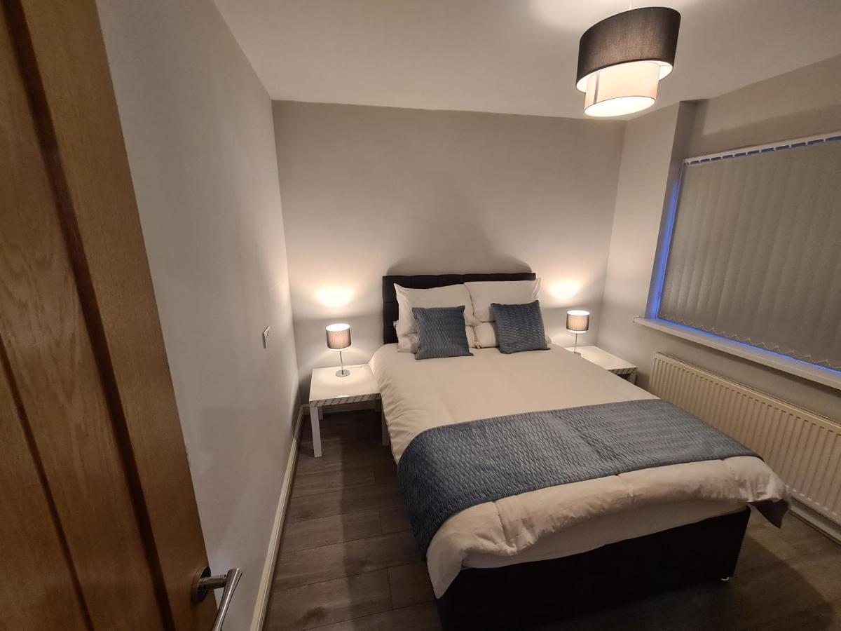 Whole House - 4 Bedrooms - Parking - Sleeps 8 Birmingham Zewnętrze zdjęcie